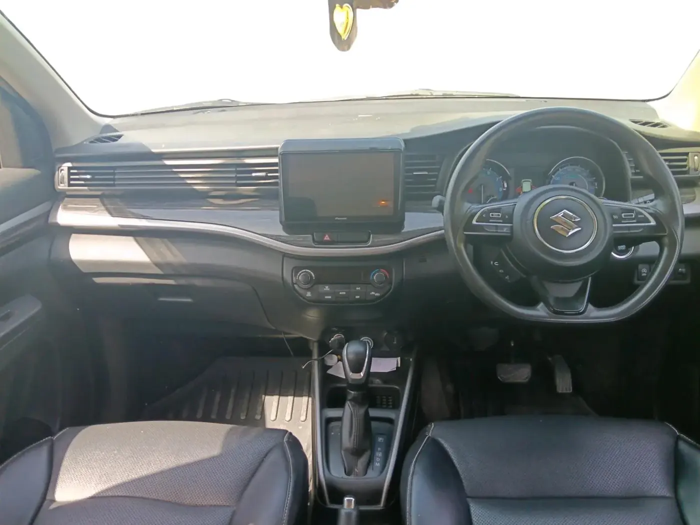 2023 Maruti XL6 ZETA AT, Petrol, Automatic, 44,696 km, interior