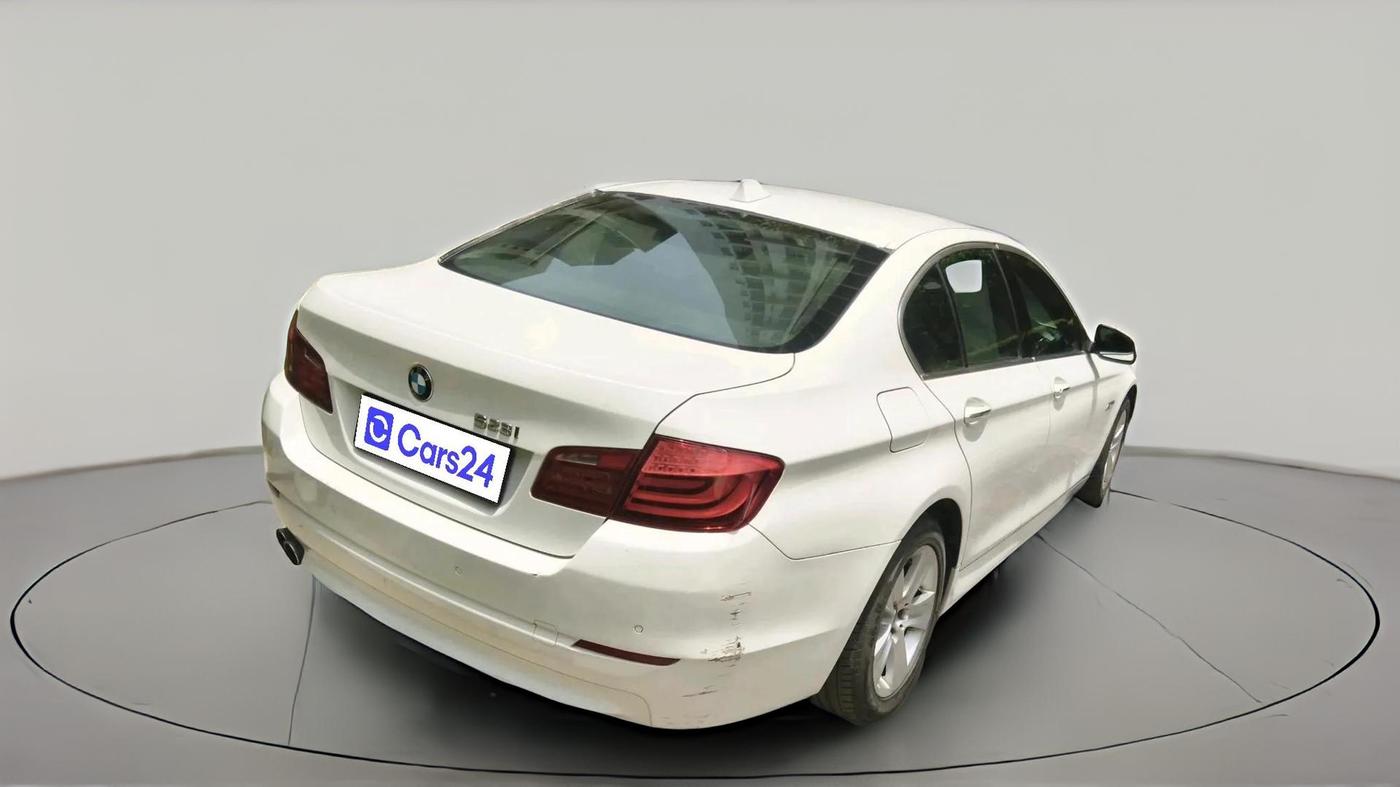 2011 BMW 5 Series 523I, Petrol, Automatic, 1,00,658 km, exterior
