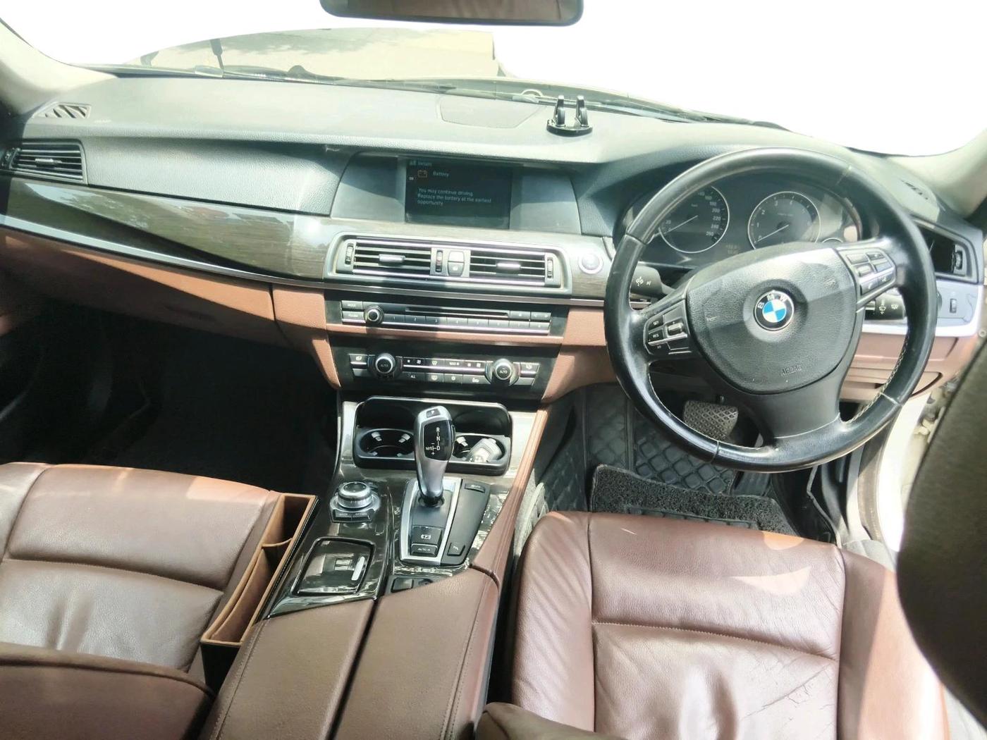 2011 BMW 5 Series 523I, Petrol, Automatic, 1,00,658 km, interior