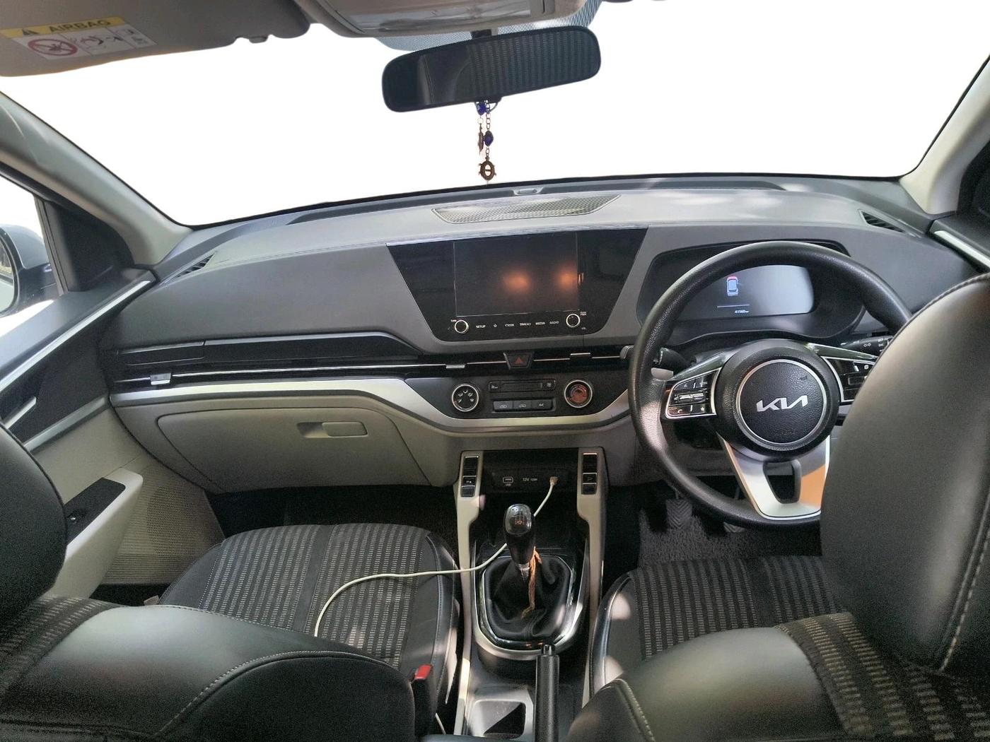 2023 KIA CARENS PRESTIGE 1.5 PETROL 7 STR, Petrol, Manual, 41,567 km, interior