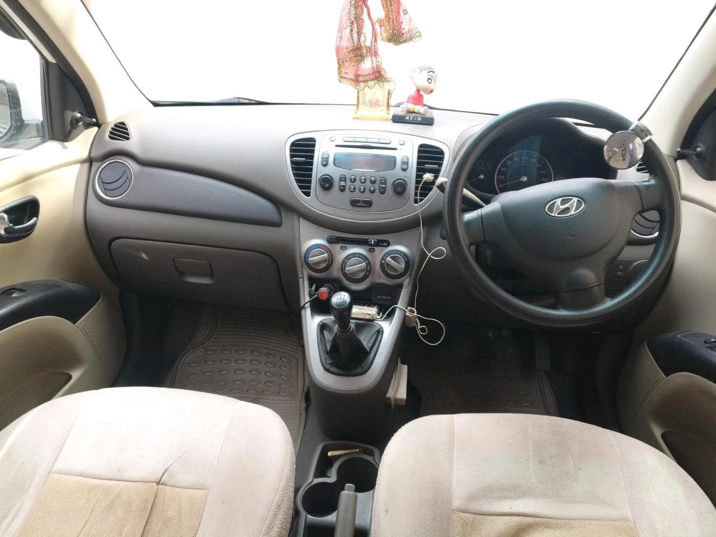2013 Hyundai i10 SPORTZ 1.2, Petrol, Manual, 58,899 km, interior