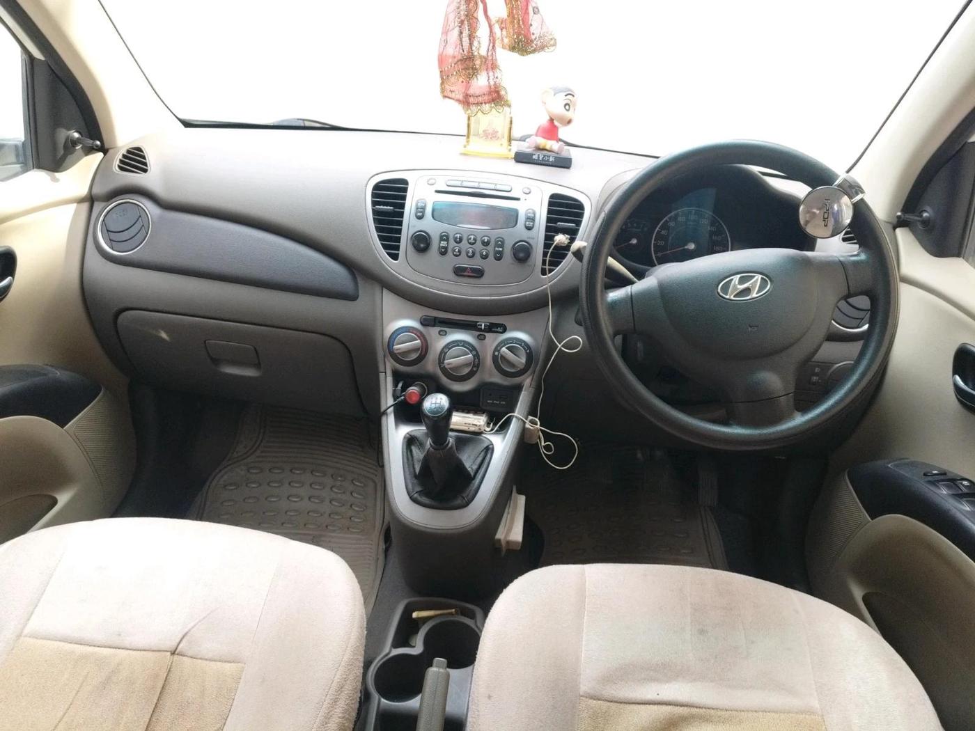 2013 Hyundai i10 SPORTZ 1.2, Petrol, Manual, 58,899 km, interior