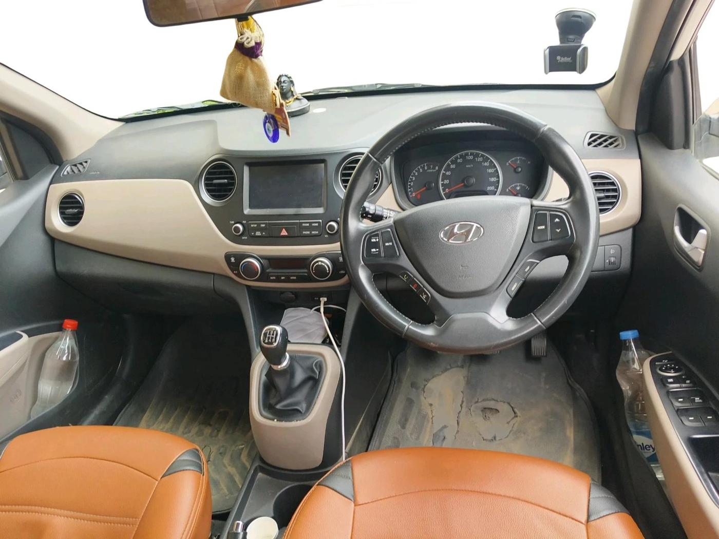2017 Hyundai Grand i10 ASTA 1.2 KAPPA VTVT, Petrol, Manual, 79,944 km, interior