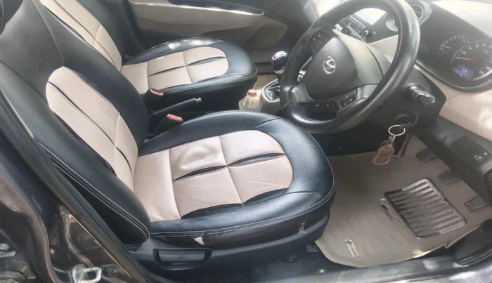 2017 Hyundai Grand i10 SPORTZ 1.2 KAPPA VTVT, Petrol, Manual, 58,419 km, interior