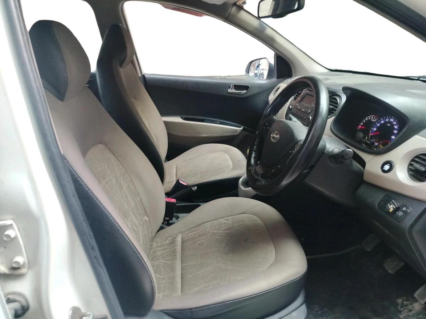 2014 Hyundai Xcent SX 1.2, CNG, Manual, 1,26,012 km, interior