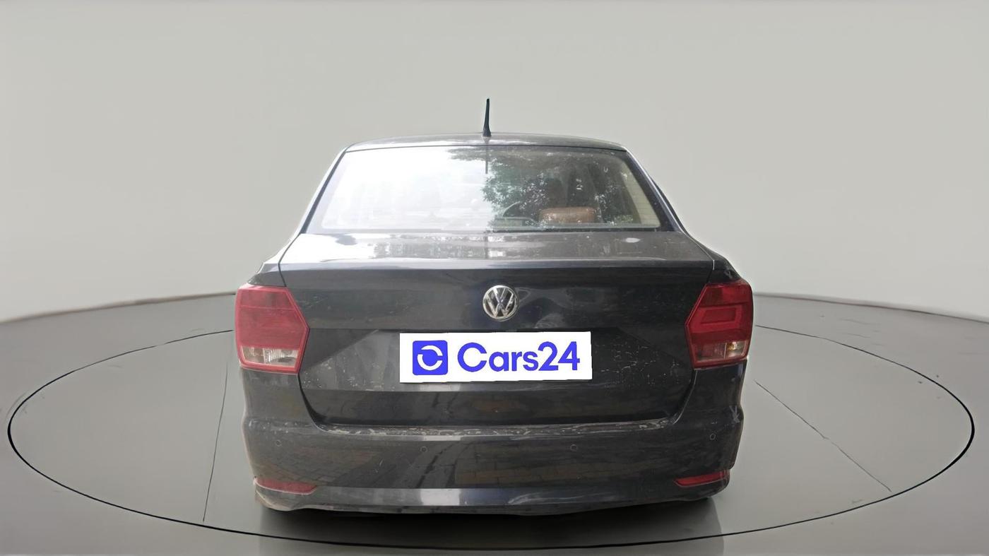 2016 Volkswagen Ameo HIGHLINE1.2L, Petrol, Manual, 1,49,797 km, exterior