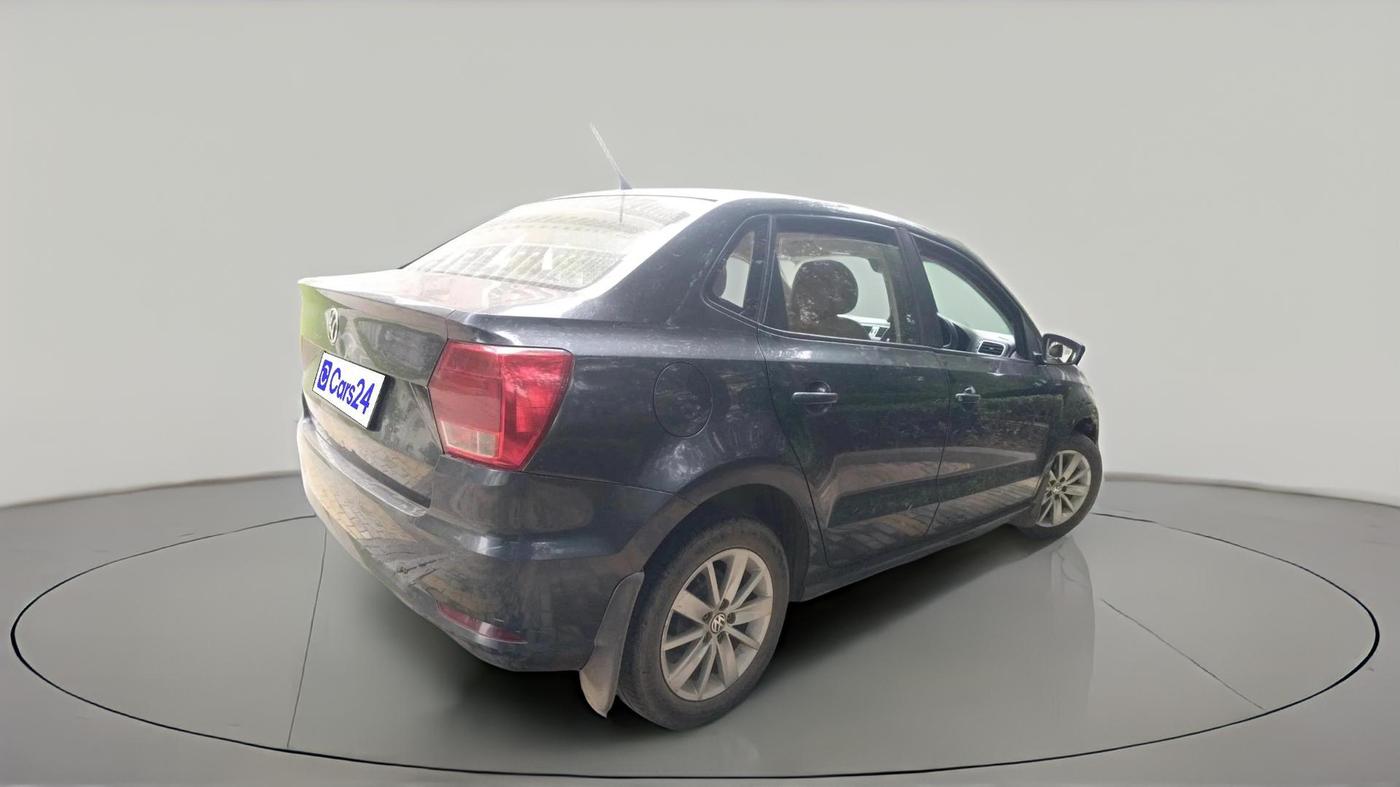2016 Volkswagen Ameo HIGHLINE1.2L, Petrol, Manual, 1,49,797 km, exterior