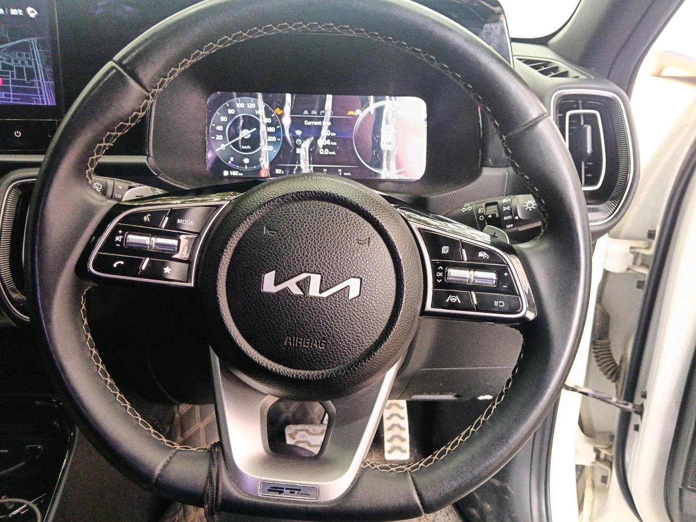 2025 KIA SONET GTX PLUS 1.5 DIESEL AT, Diesel, Automatic, 23,815 km, interior