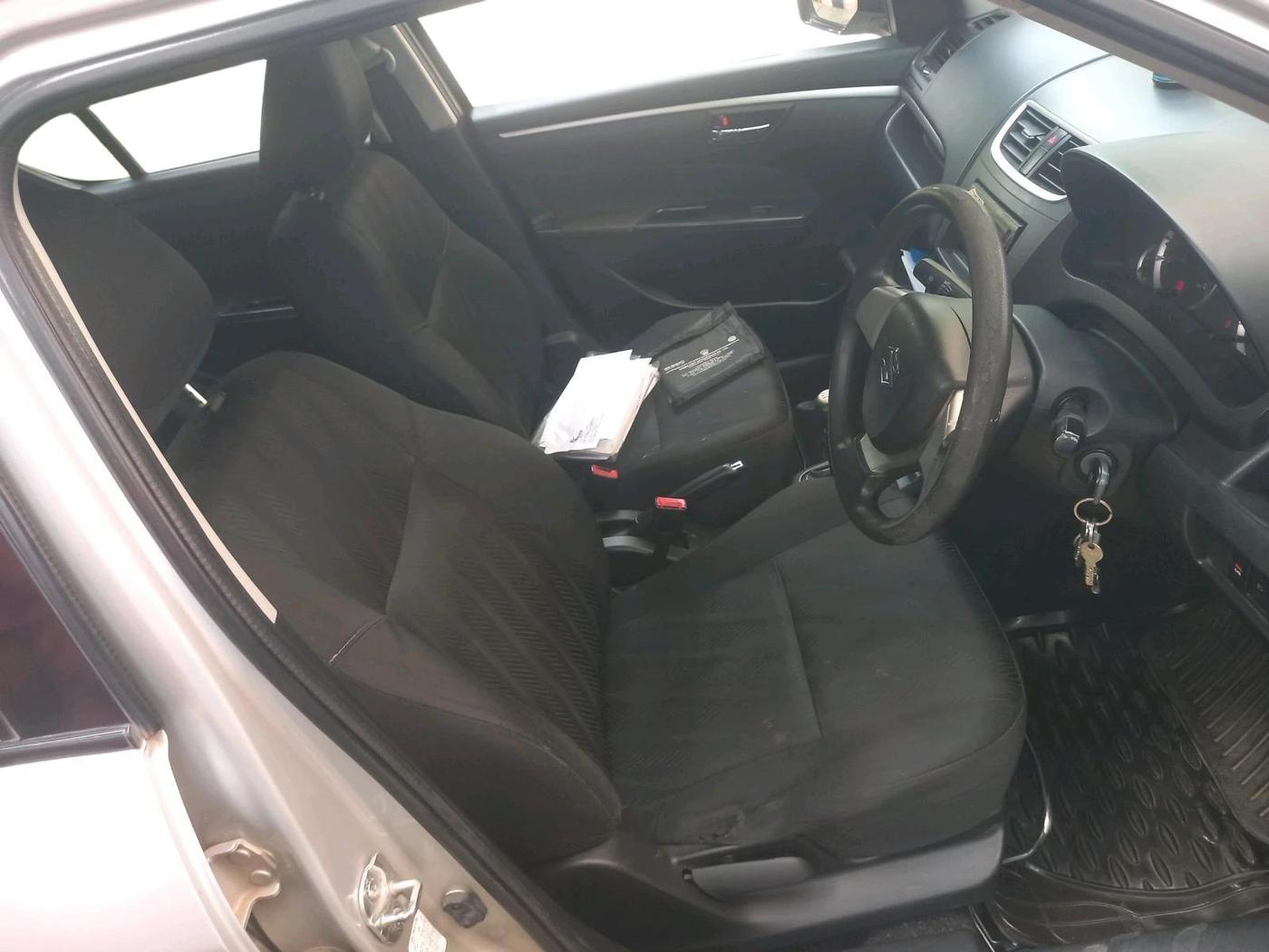 2013 Maruti Swift VXI, Petrol, Manual, 79,845 km, interior