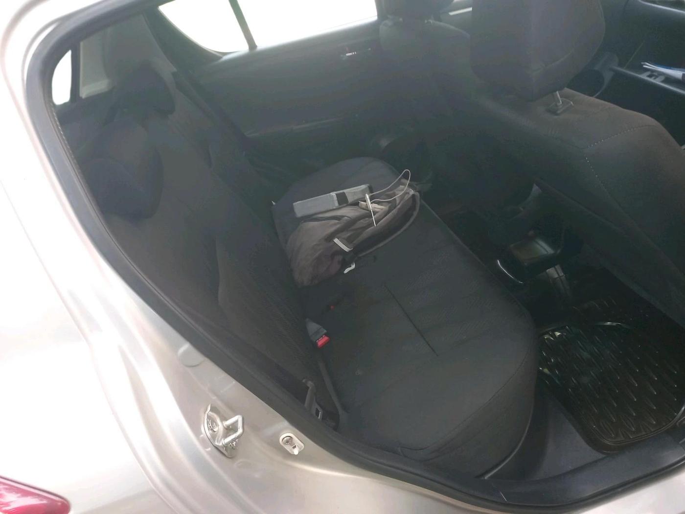 2013 Maruti Swift VXI, Petrol, Manual, 79,845 km, interior