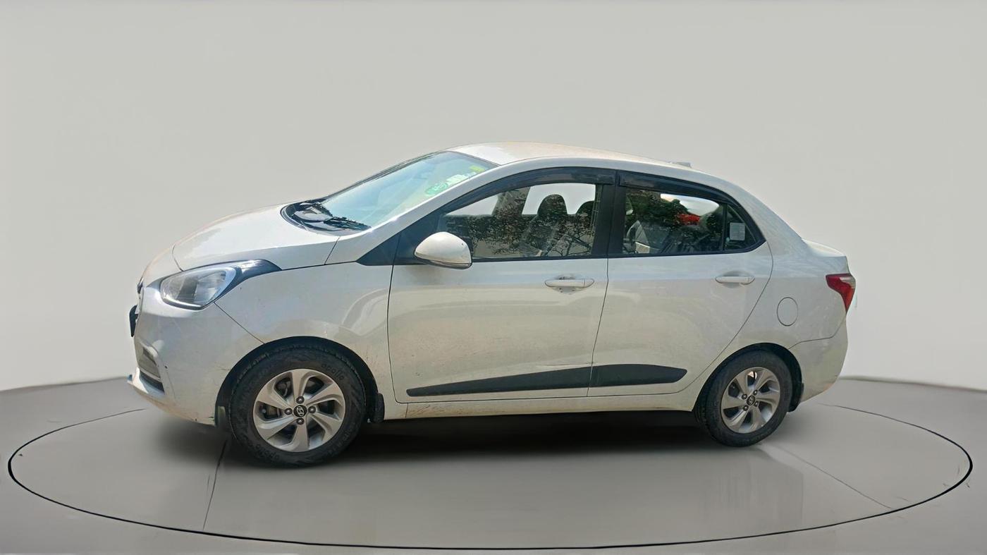 2018 Hyundai Xcent SX 1.2, Petrol, Manual, 1,22,903 km, exterior