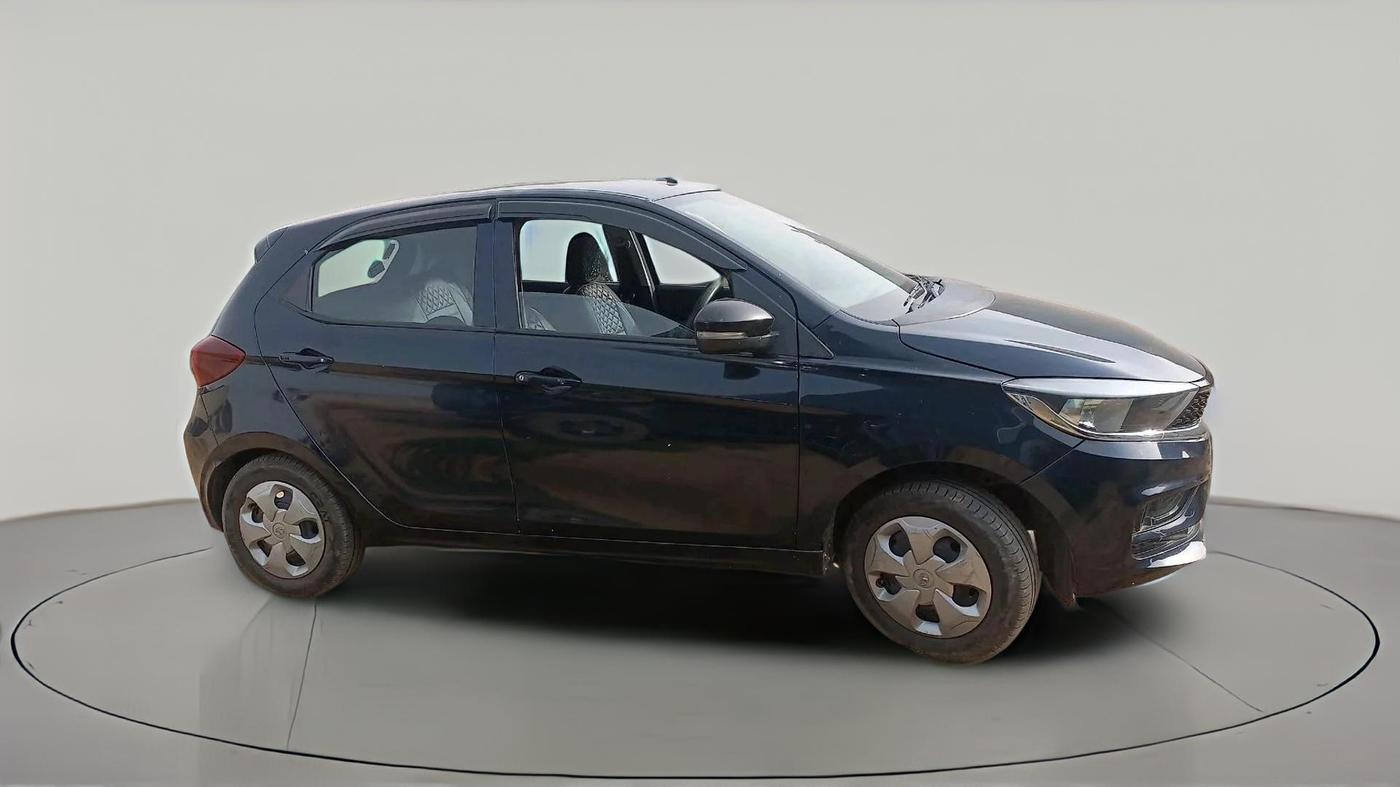 2022 Tata Tiago XT CNG, CNG, Manual, 1,08,444 km, exterior