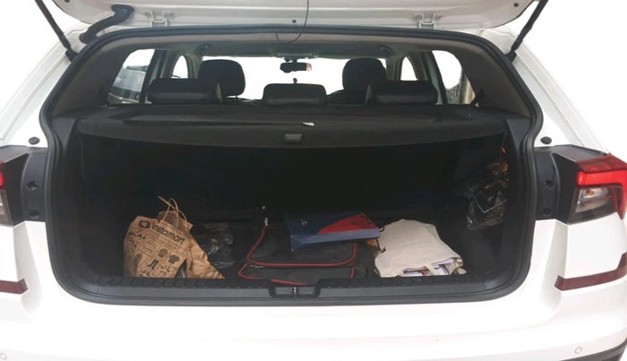 2024 Skoda KUSHAQ AMBITION 1.0L TSI AT, Petrol, Automatic, 29,743 km, exterior