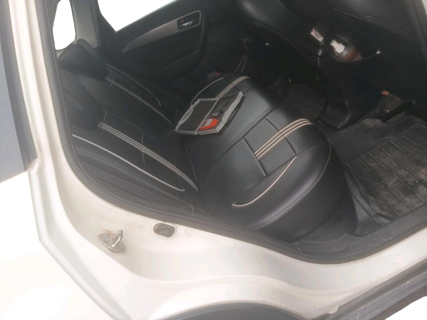 2019 Maruti Vitara Brezza VDI, Diesel, Manual, 90,966 km, interior