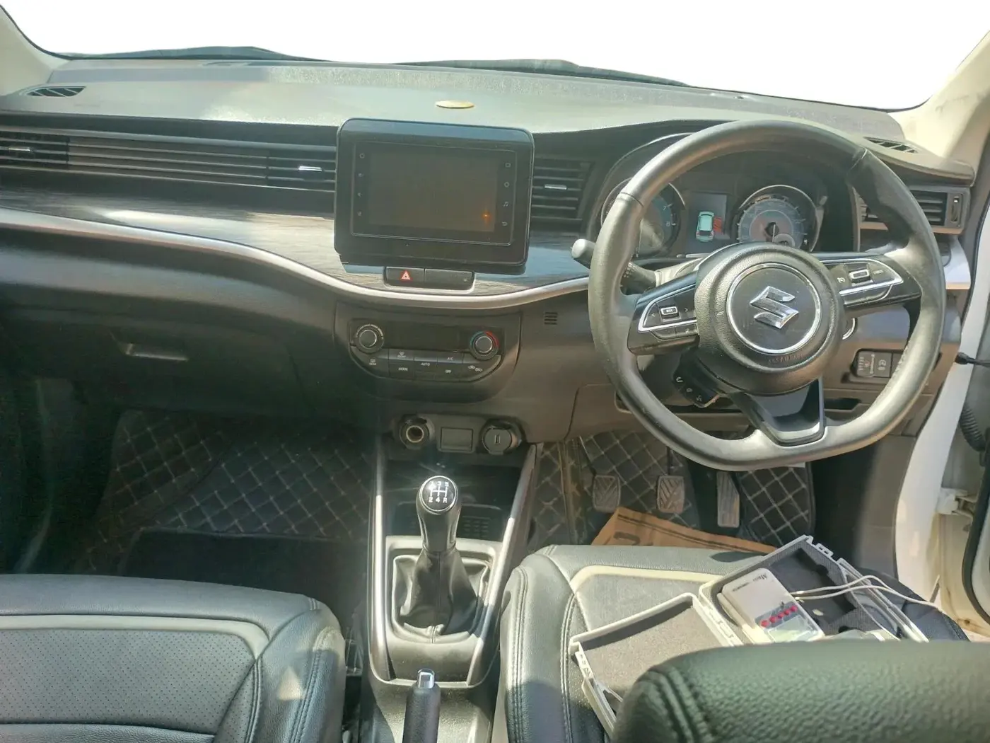 2023 Maruti XL6 ZETA MT, CNG, Manual, 67,533 km, interior