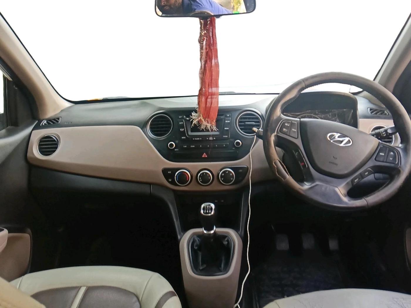 2014 Hyundai Grand i10 ASTA (O) 1.2 KAPPA VTVT, Petrol, Manual, 1,11,875 km, interior