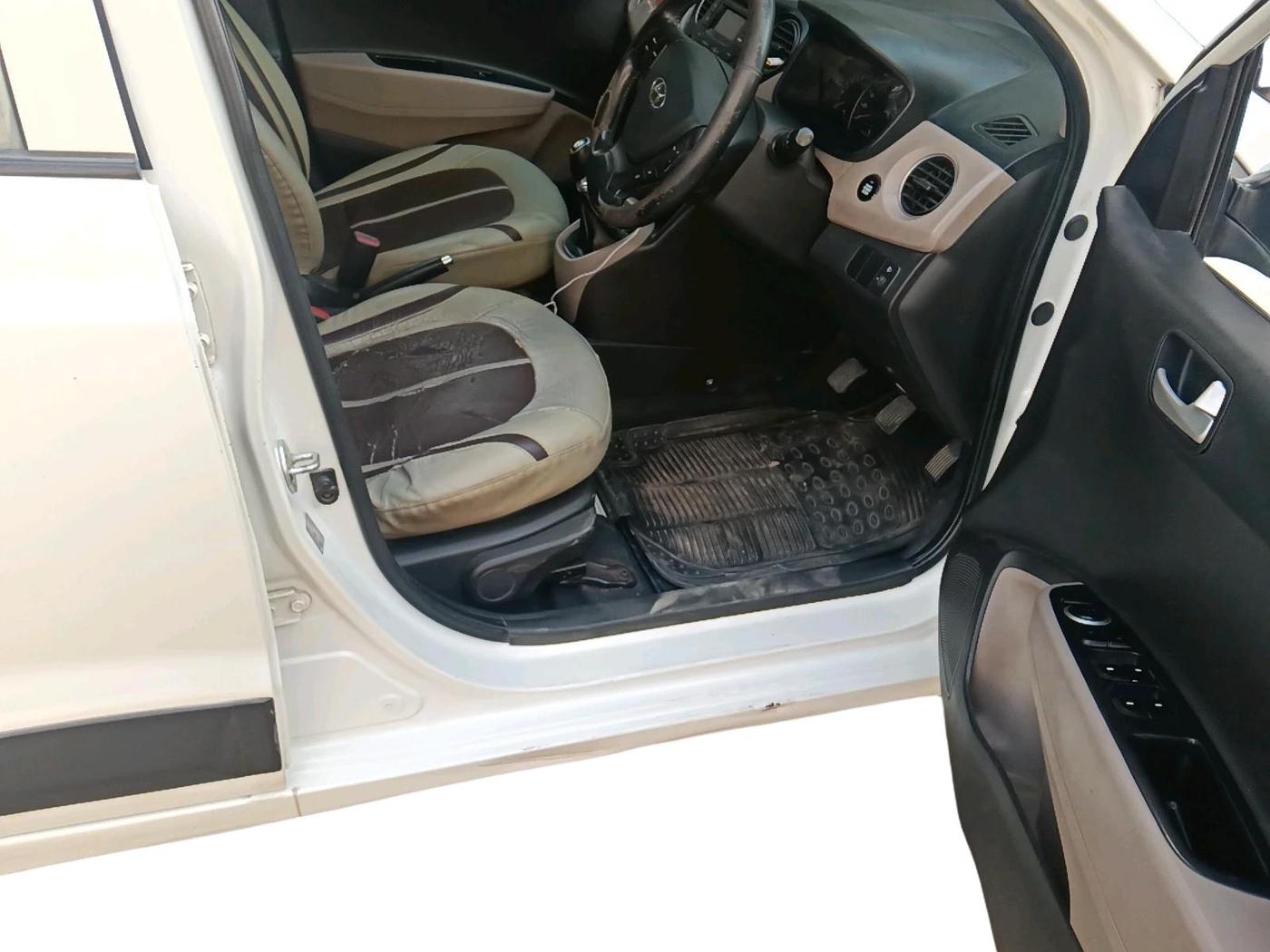 2014 Hyundai Grand i10 ASTA (O) 1.2 KAPPA VTVT, Petrol, Manual, 1,11,875 km, interior