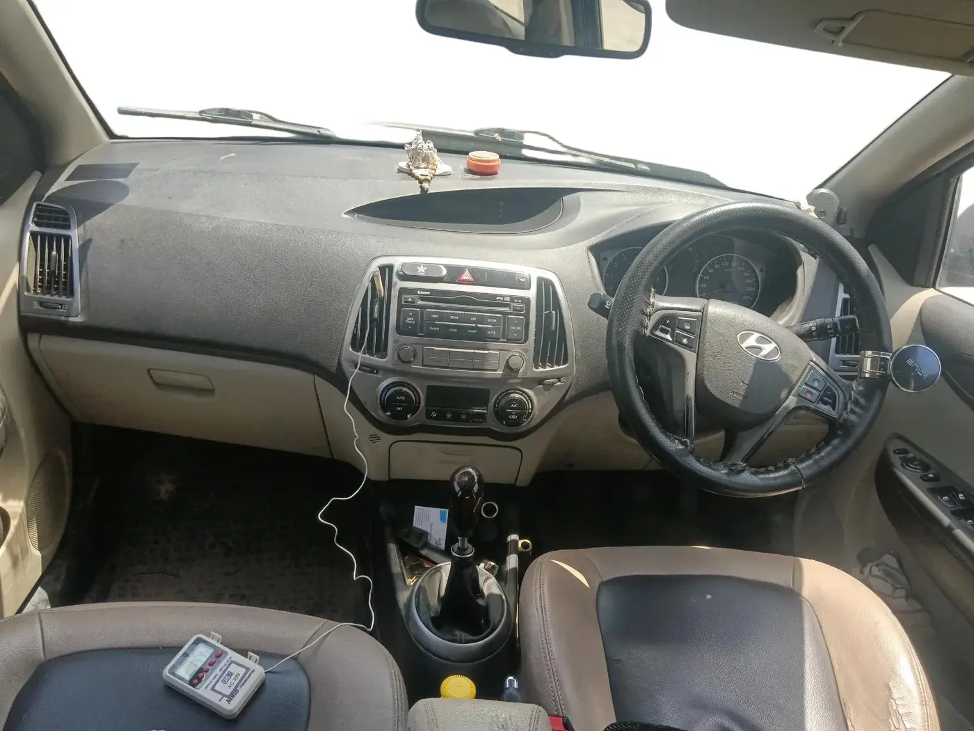 2012 Hyundai i20 SPORTZ 1.2, Petrol, Manual, 99,251 km, interior