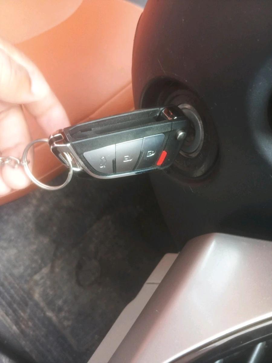2019 Tata NEXON XM PETROL, Petrol, Manual, 1,02,092 km, interior