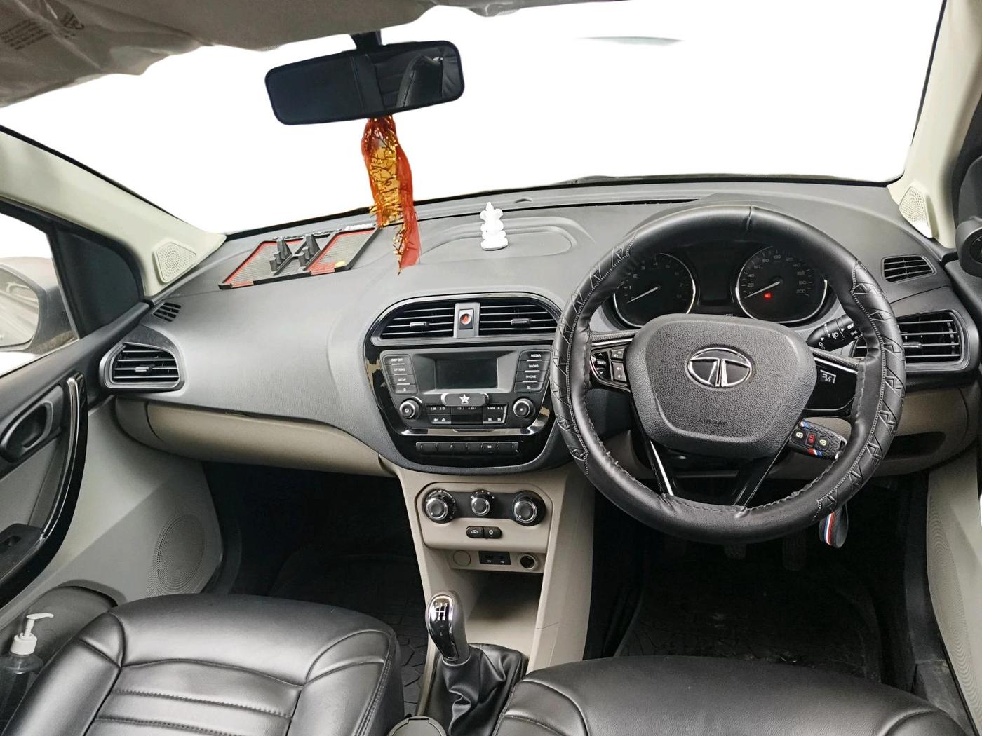 2019 Tata Tiago XZ PETROL, Petrol, Manual, 54,255 km, interior