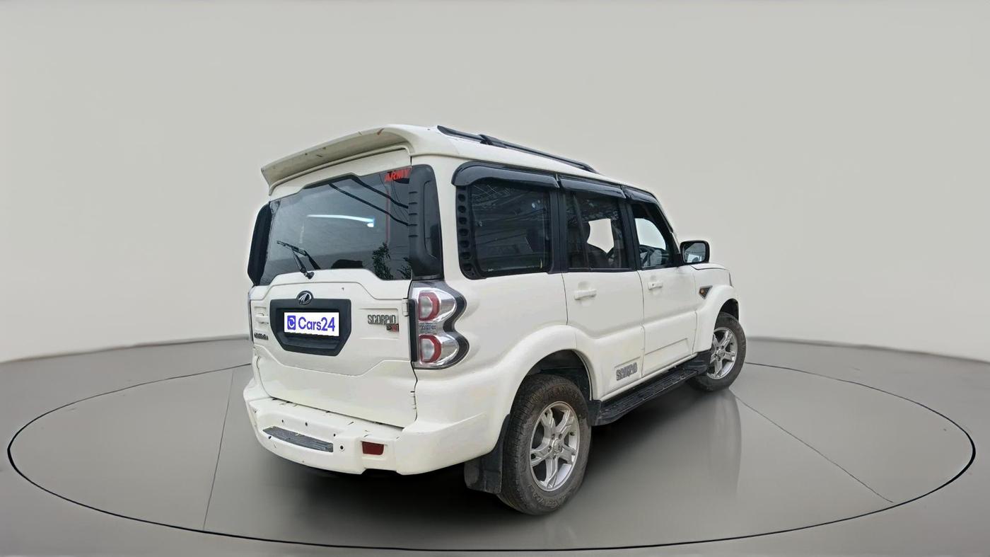 2017 Mahindra Scorpio S10, Diesel, Manual, 85,227 km, exterior