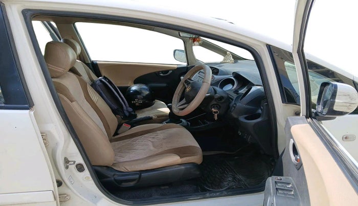 2011 Honda Jazz 1.2L I-VTEC BASE, CNG, Manual, 1,37,791 km, interior