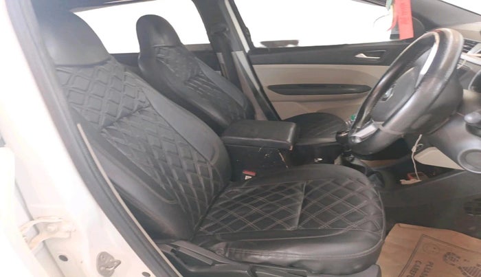 2022 Renault TRIBER RXZ DUAL TONE, Petrol, Manual, 1,07,738 km, interior