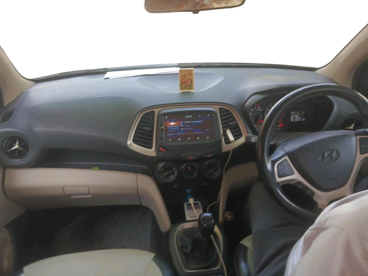 2022 Hyundai NEW SANTRO SPORTZ EXECUTIVE MT CNG, CNG, Manual, 50,973 km, interior
