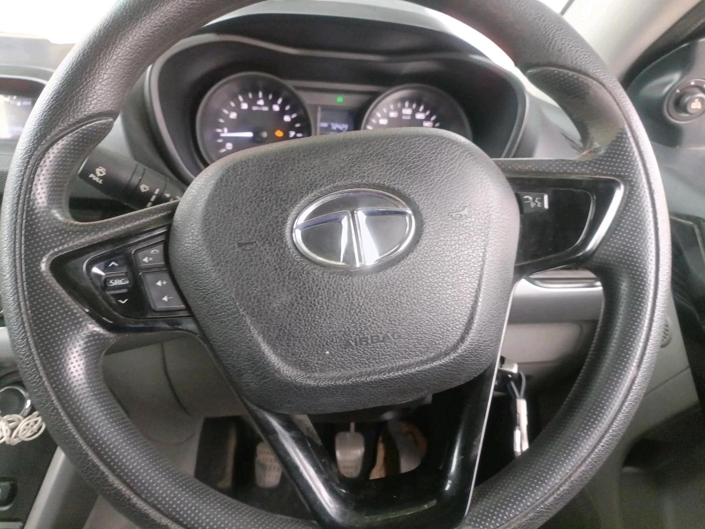 2018 Tata NEXON XM PETROL, Petrol, Manual, 72,429 km, interior