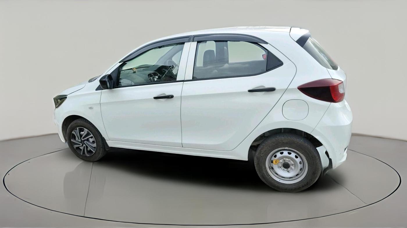 2025 Tata Tiago XE CNG, CNG, Manual, 19,510 km, exterior
