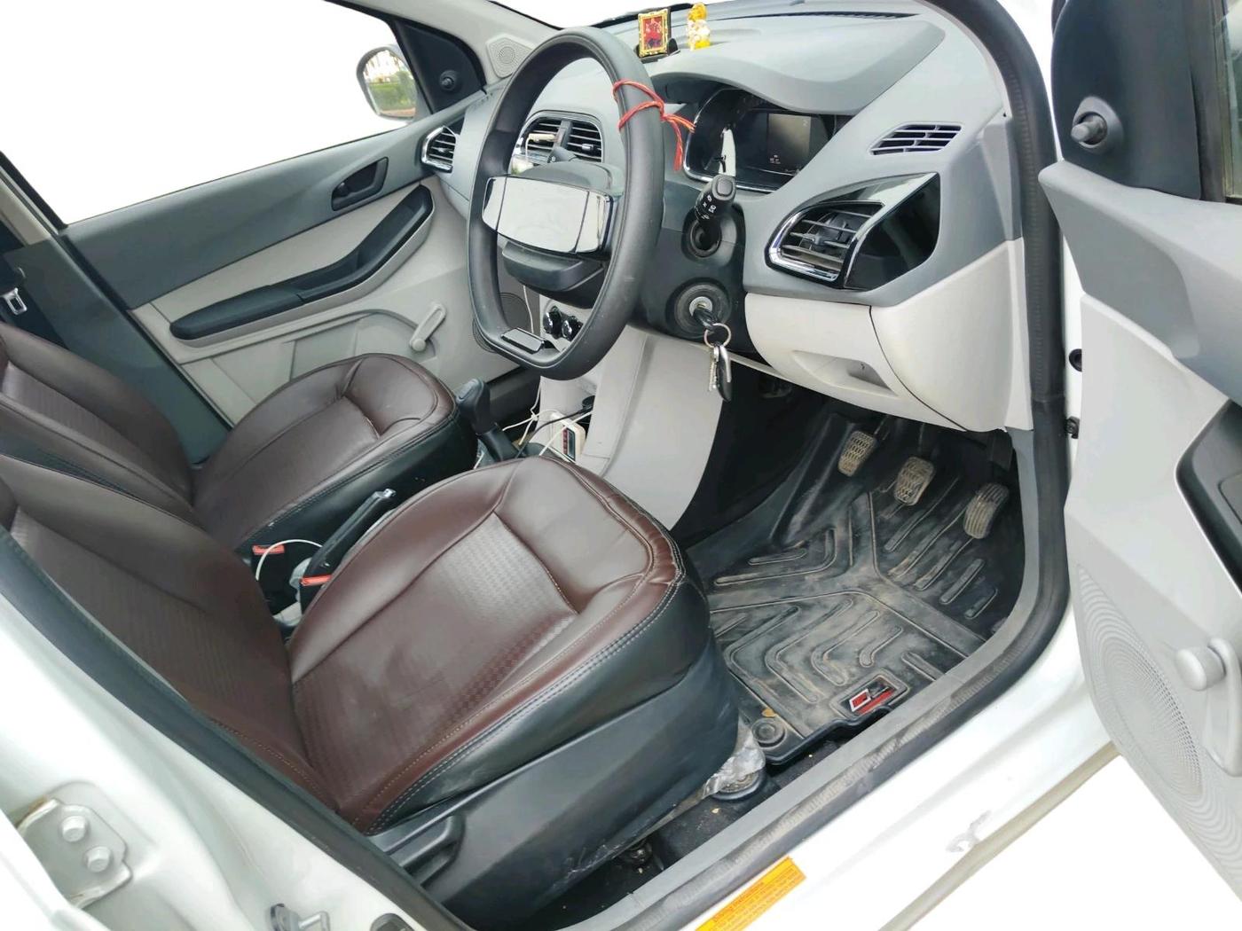 2025 Tata Tiago XE CNG, CNG, Manual, 19,510 km, interior