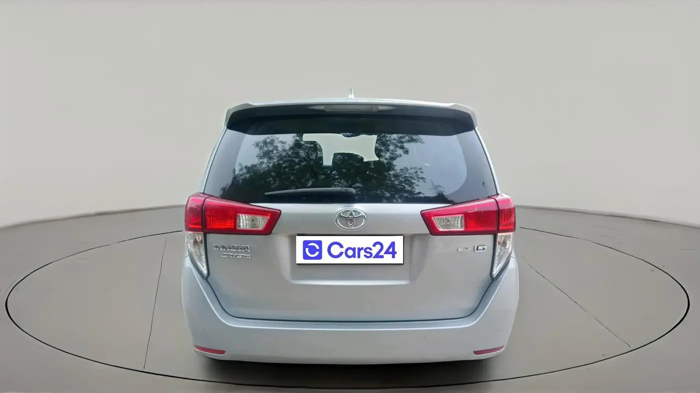 2022 Toyota Innova Crysta 2.7 GX AT 8 STR, Petrol, Automatic, 34,546 km, exterior