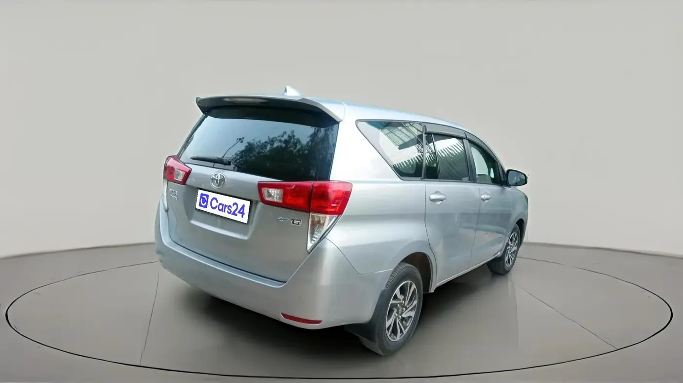 2022 Toyota Innova Crysta 2.7 GX AT 8 STR, Petrol, Automatic, 34,546 km, exterior