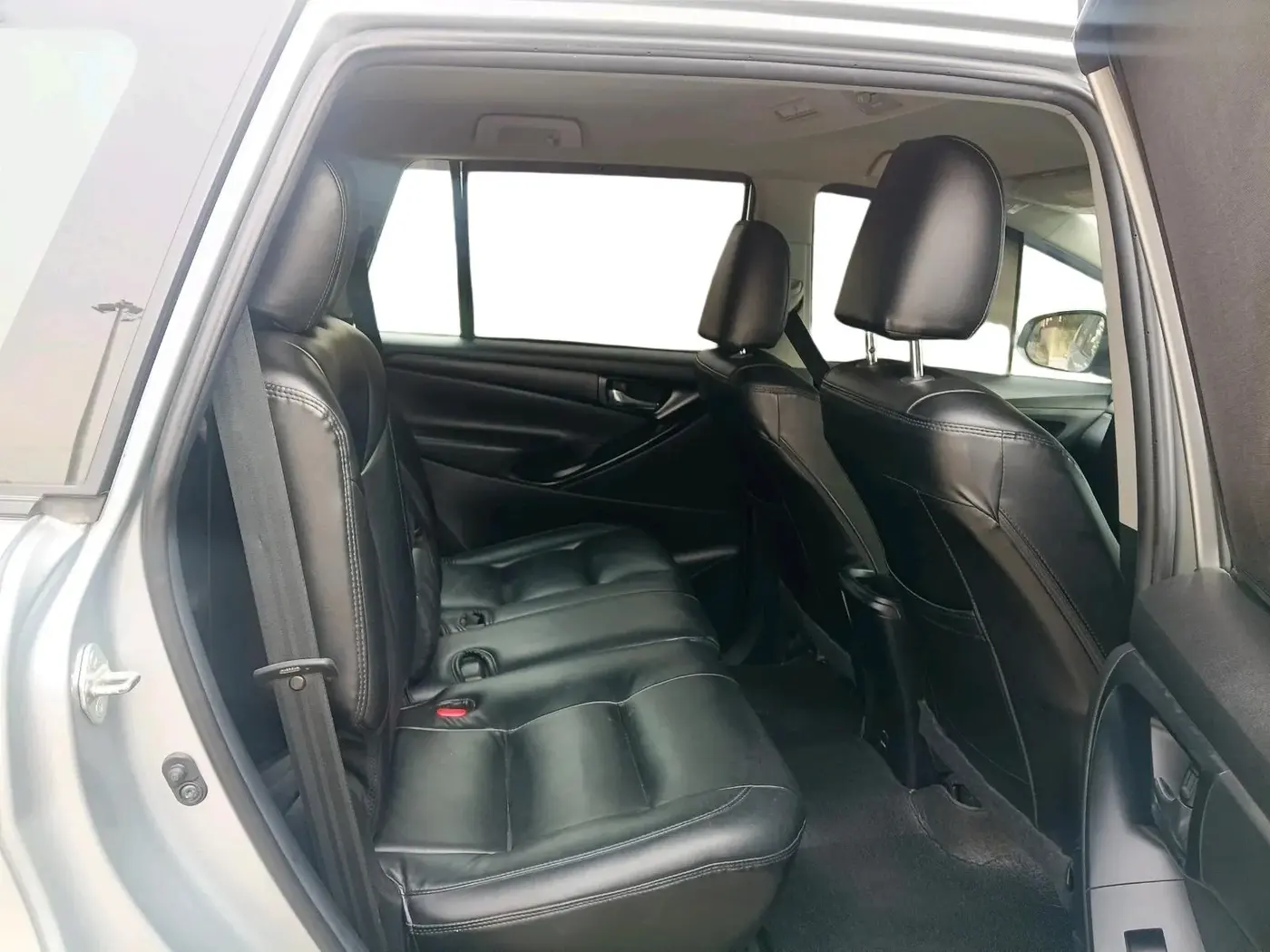 2022 Toyota Innova Crysta 2.7 GX AT 8 STR, Petrol, Automatic, 34,546 km, interior