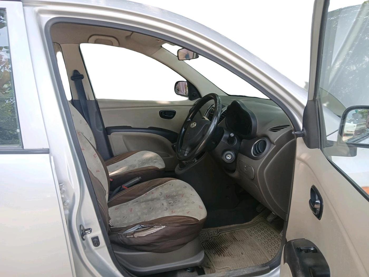2012 Hyundai i10 ERA 1.1, Petrol, Manual, 63,134 km, interior