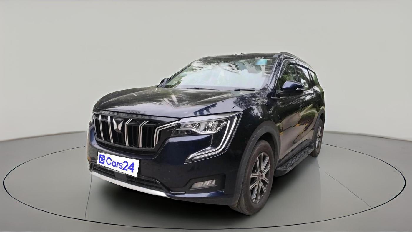 2023 Mahindra XUV700 AX 7 P AT 7 STR, Petrol, Automatic, 33,279 km, exterior