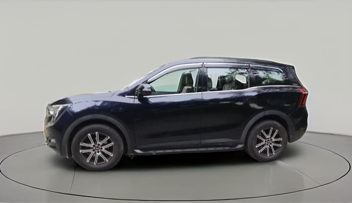 2023 Mahindra XUV700 AX 7 P AT 7 STR, Petrol, Automatic, 33,279 km, exterior
