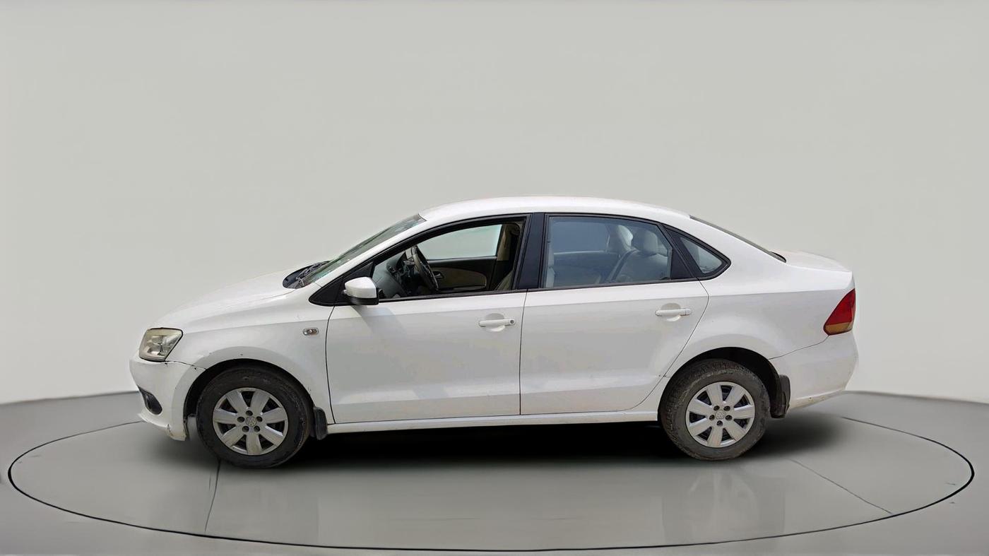 2012 Volkswagen Vento TRENDLINE 1.6, Petrol, Manual, 66,917 km, exterior