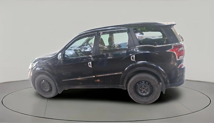 2018 Mahindra XUV500 W7, Diesel, Manual, 50,628 km, exterior