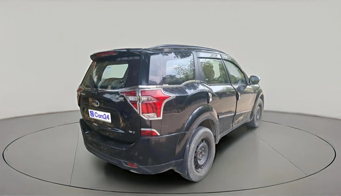 2018 Mahindra XUV500 W7, Diesel, Manual, 50,628 km, exterior