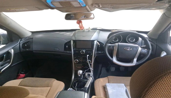 2018 Mahindra XUV500 W7, Diesel, Manual, 50,628 km, interior