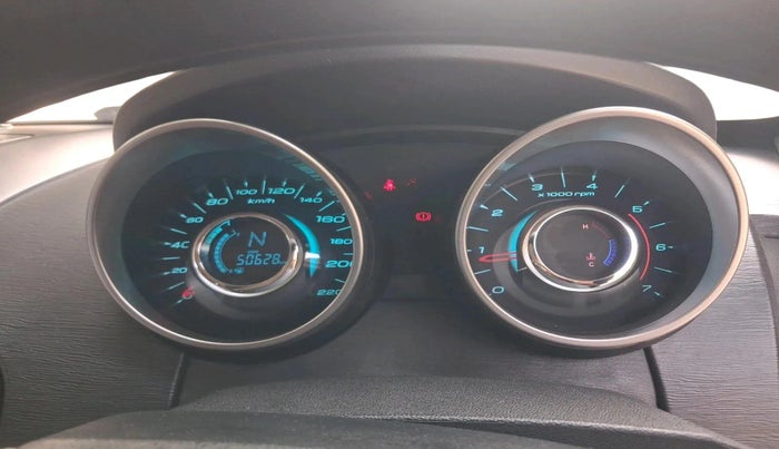 2018 Mahindra XUV500 W7, Diesel, Manual, 50,628 km, interior
