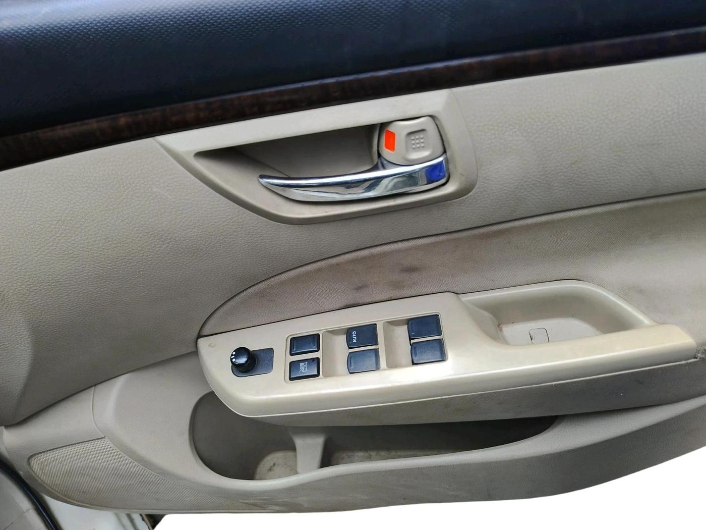 2012 Maruti Swift Dzire LXI, Petrol, Manual, 50,557 km, interior
