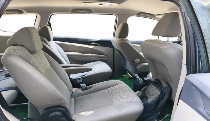2018 Mahindra MARAZZO M6 7 STR, Diesel, Manual, 1,14,314 km, interior