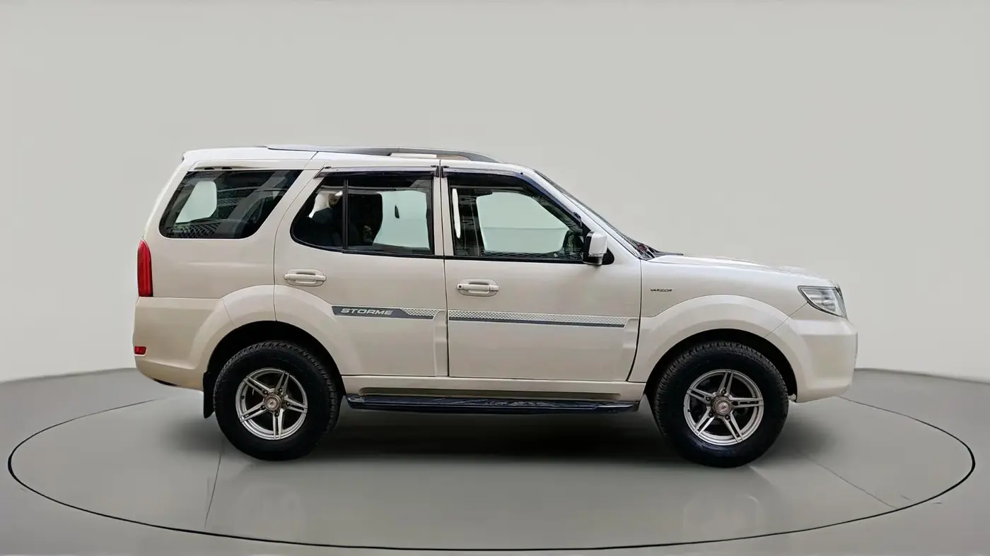 2017 Tata Safari Storme 2.2 EX 4X2, Diesel, Manual, 1,17,817 km, exterior