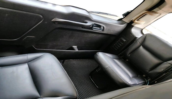 2017 Tata Safari Storme 2.2 EX 4X2, Diesel, Manual, 1,17,817 km, interior