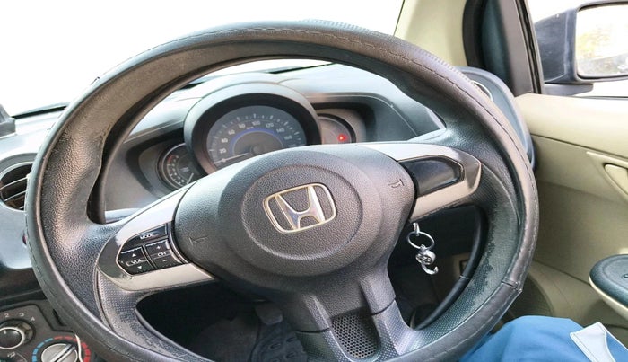 2015 Honda Amaze 1.2L I-VTEC S, CNG, Manual, 1,07,980 km, interior