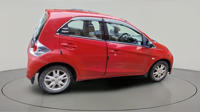 2011 Honda Brio V MT, CNG, Manual, 97,577 km, exterior