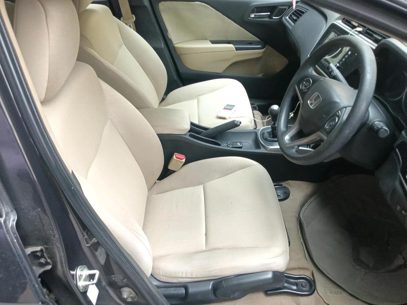 2017 Honda City 1.5L I-VTEC V MT, Petrol, Manual, 55,888 km, interior