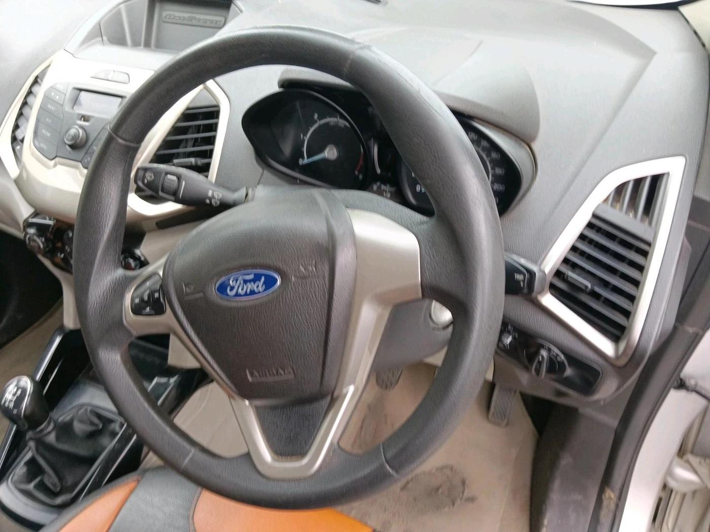 2016 Ford Ecosport TREND 1.5L DIESEL, Diesel, Manual, 1,50,549 km, interior